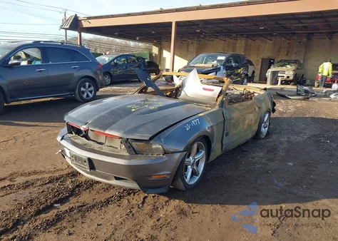 2010 Ford Mustang Gt/Gt Premium z USA, uszkodzony, nr VIN 1ZVBP8FH8A5128763